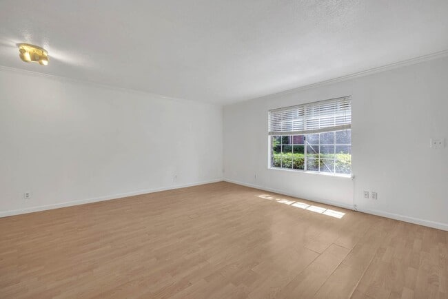 Building Photo - 3926 Oak Villa Cir