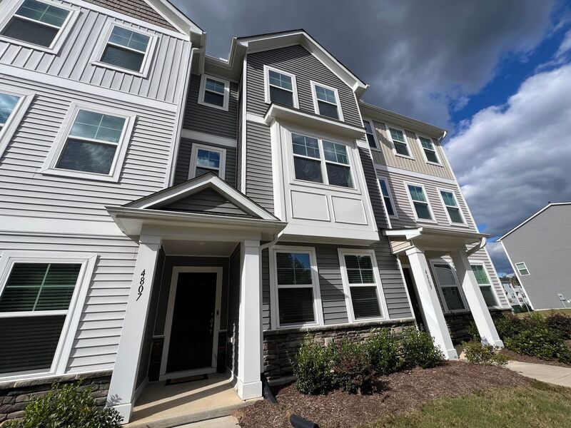 Foto principal - 4807 Southern Magnolia Dr