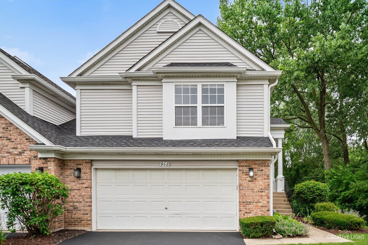 Primary Photo - 968 Ainsley Dr