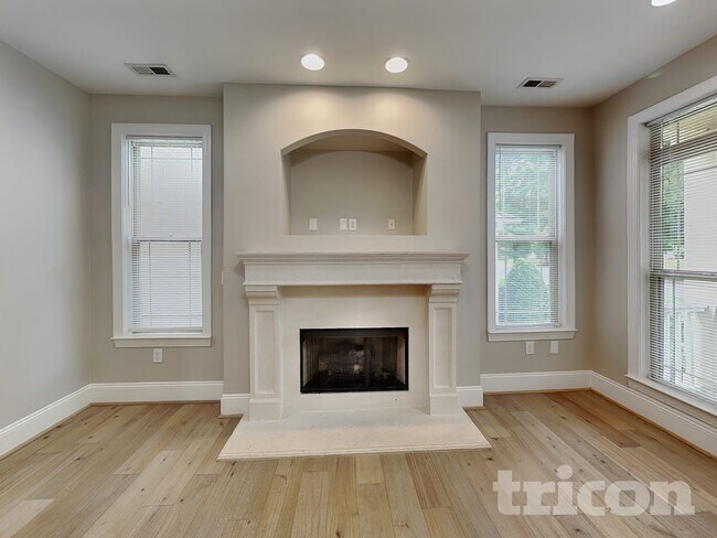 Foto del edificio - 15310 S Birkdale Commons Pkwy