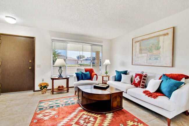 ¡Mobiliario de alta gama con muchos extras para mejorar su experiencia vacacional en Arizona! - 12414 W Nugget Ct