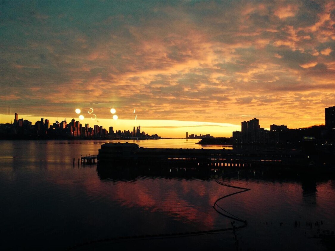 6215 City Pl, Edgewater, NJ 07020 House Rental in Edgewater, NJ