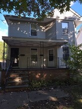 Building Photo - 3245 W 99th St