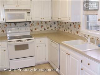 Building Photo - 3 br, 2 bath House - 31 Dove Park Circle