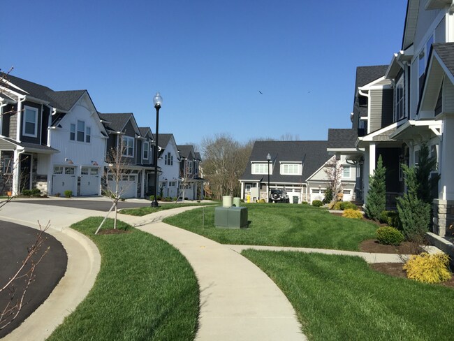 Building Photo - 3750 Kings Glen
