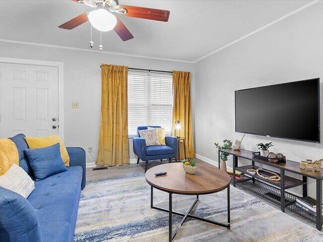 Foto del edificio - 1835 Portland Ave