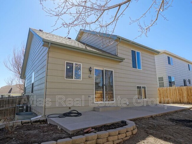 Foto del edificio - 4887 Saddle Ridge Dr