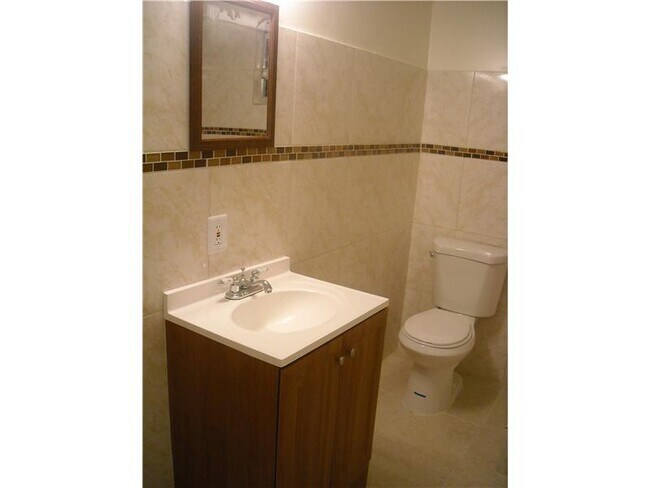 Foto del edificio - 6840 Greene St