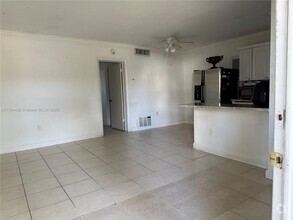 Building Photo - 890 NW 45th Ave