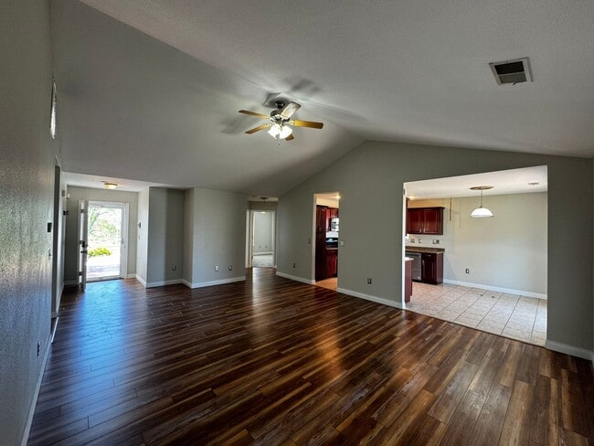 Building Photo - A Little Slice of Peace