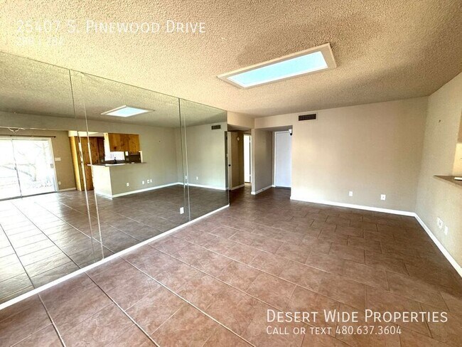 Foto del edificio - 25407 S Pinewood Dr