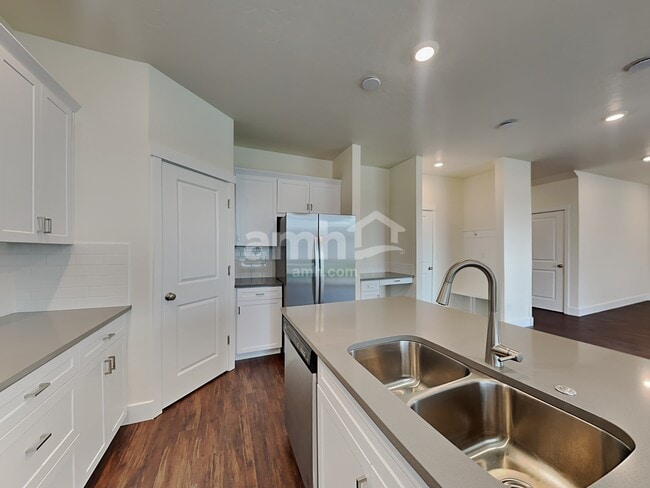 Foto del edificio - 937 Moorside Ave