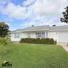 Building Photo - 1985 Big Oak Dr