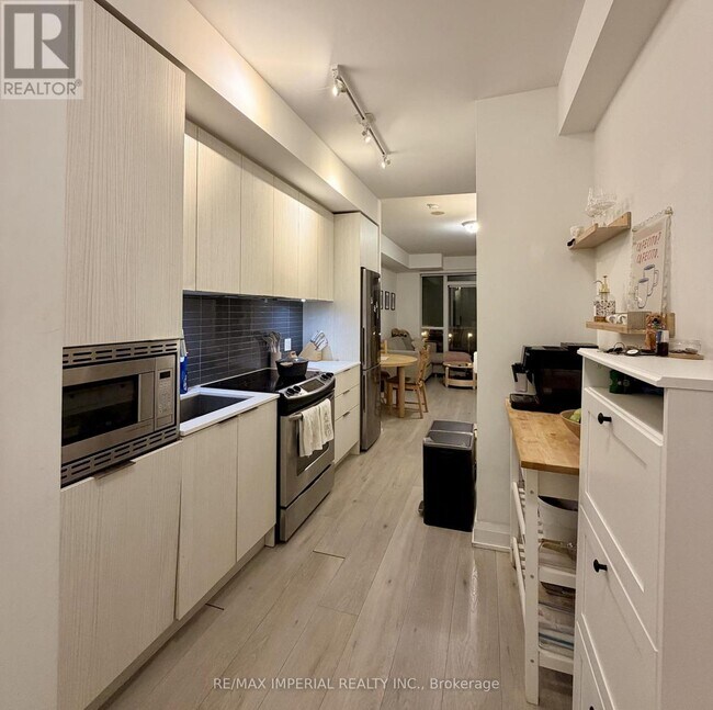 Building Photo - 110 Marine Parade Dr