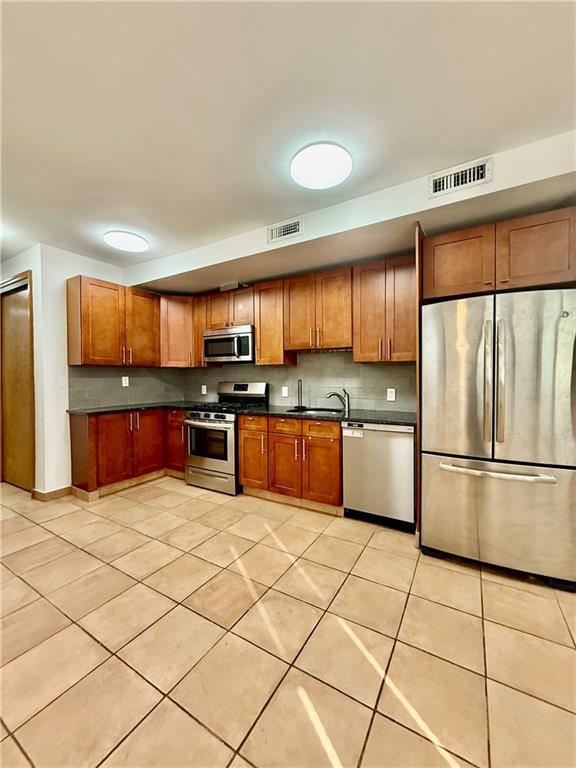 Foto del edificio - 6922 12th Ave