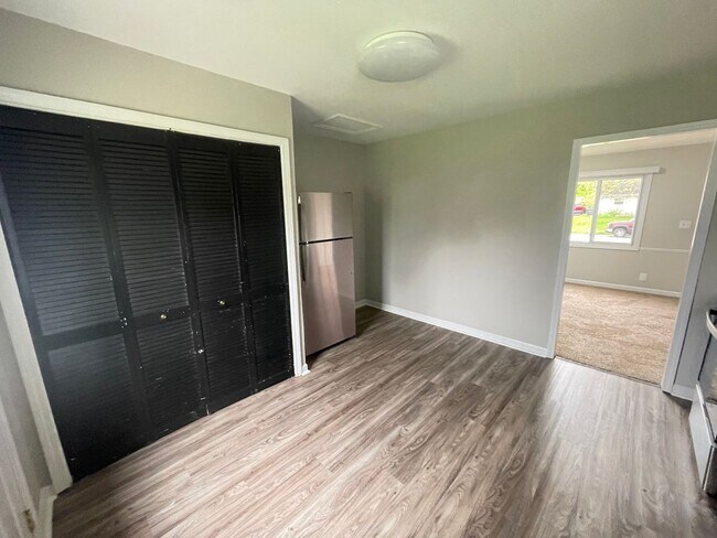 Foto del edificio - Three Bedroom Single Family Home Available...