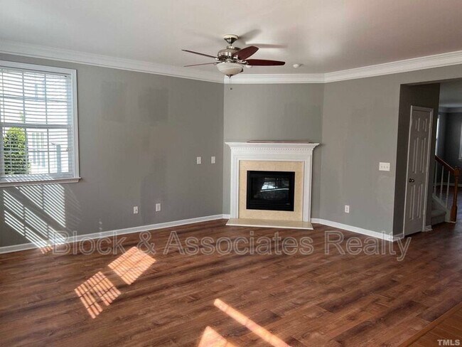 Building Photo - 527 Emerald Downs Rd