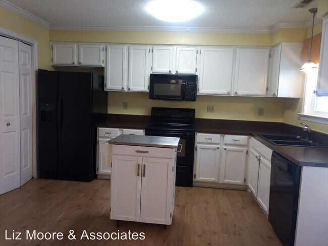 Foto del edificio - 2 br, 2.5 bath House - 135 Three Notched Road