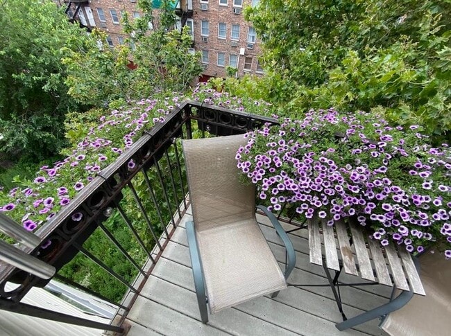 Foto del edificio - 608 Jefferson St