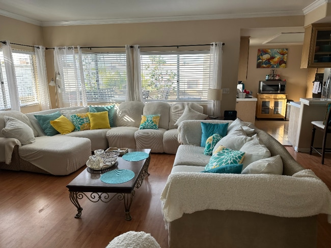 Building Photo - 212 N Catalina Ave