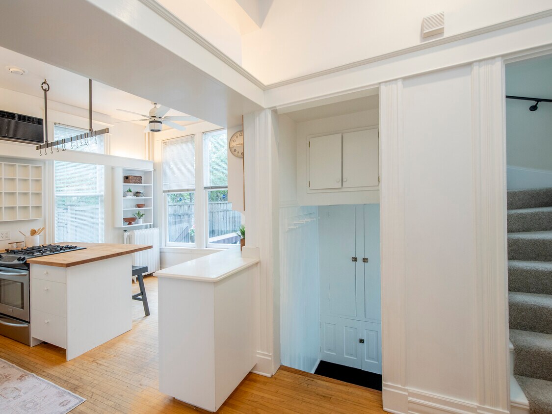 Foto principal - 902 Goodrich Ave