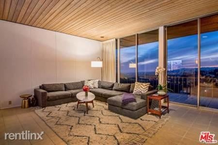 Foto del edificio - 1535 Blue Jay Way