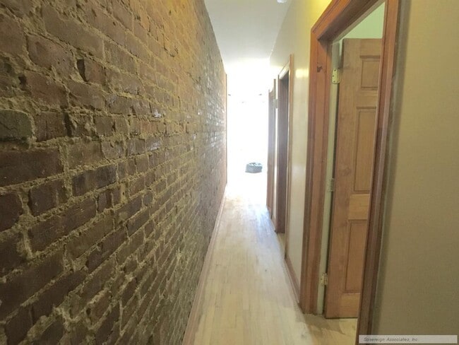Building Photo - 122 La Salle St