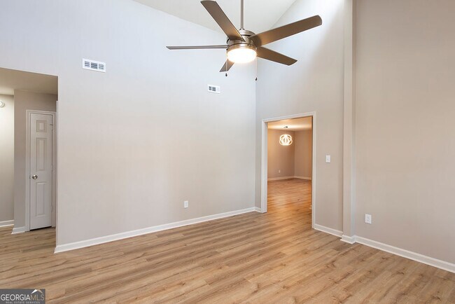 Building Photo - 2223 Papp Dr