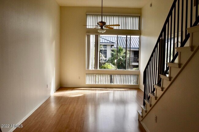 Foto del edificio - 1701 E Colter St
