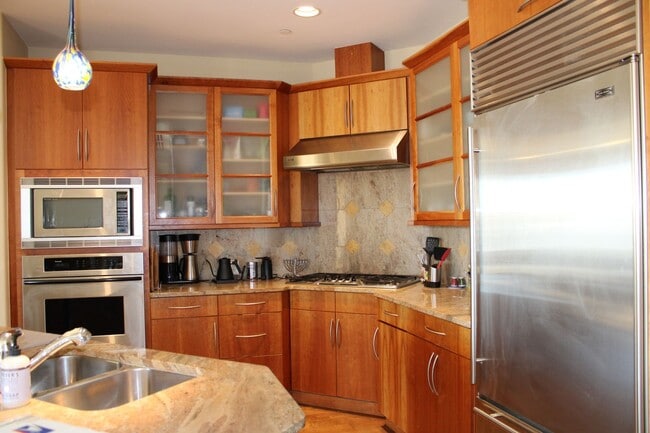 Building Photo - Luxury Condo Available in one of Boulders ...