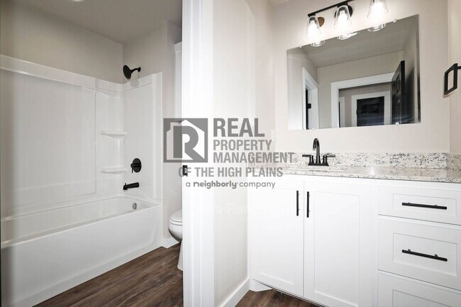 Foto del edificio - 4710 Clive Ave