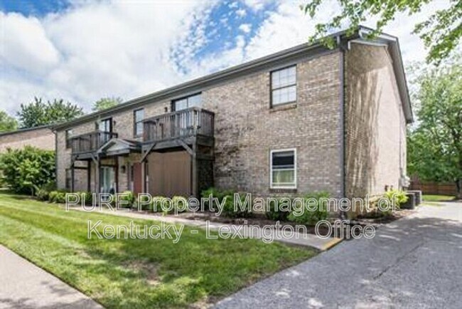 Foto del edificio - 356 Redding Rd