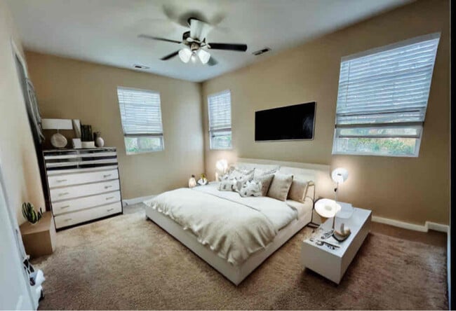 Photo - 1752 Halesworth Ln Townhome