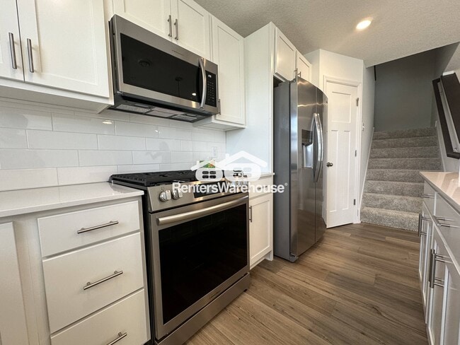 Building Photo - 1065 Jubert Dr
