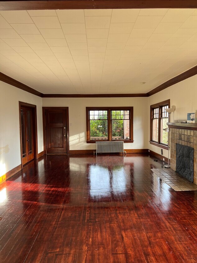 Foto principal - 521 32nd Ave S