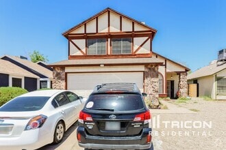 Building Photo - 6340 W Mercer Ln