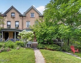 Building Photo - 69 S Lake Ave