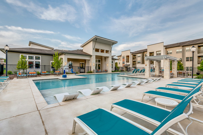 Mercantile Square Apartments - Fort Worth, TX | Apartments.com