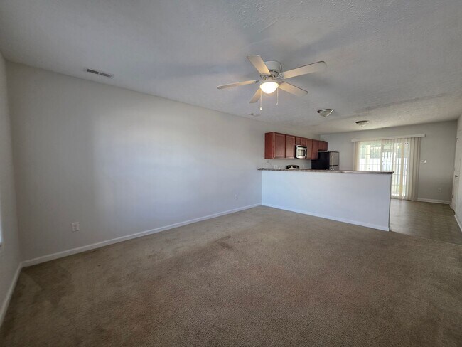 Foto del edificio - Charming Townhome Living in The Burroughs at Carolina Plantations!