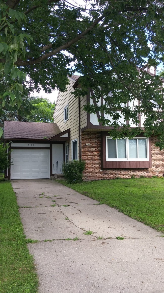 3109 Patty Ln, Middleton, WI 53562 Townhome Rentals in Middleton WI