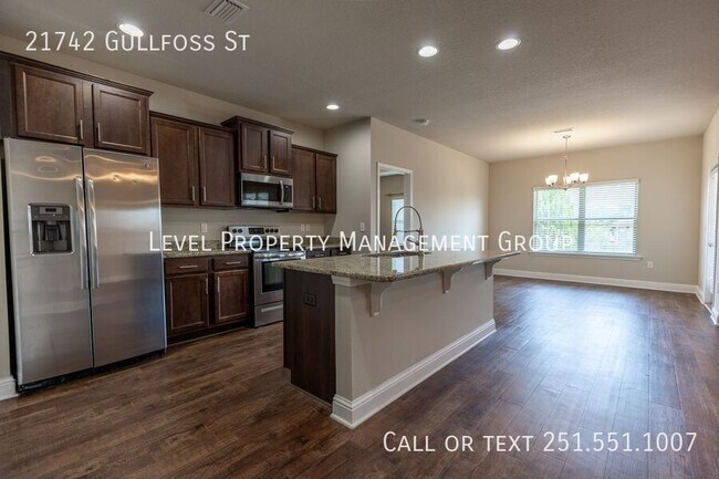 Building Photo - 21742 Gullfoss St