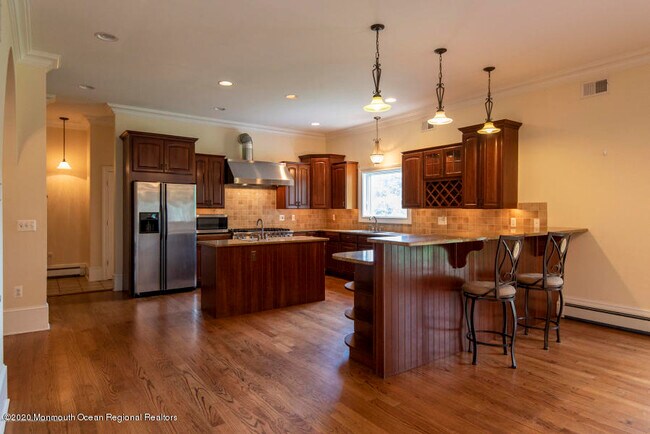 Building Photo - 2118 Allenwood Rd