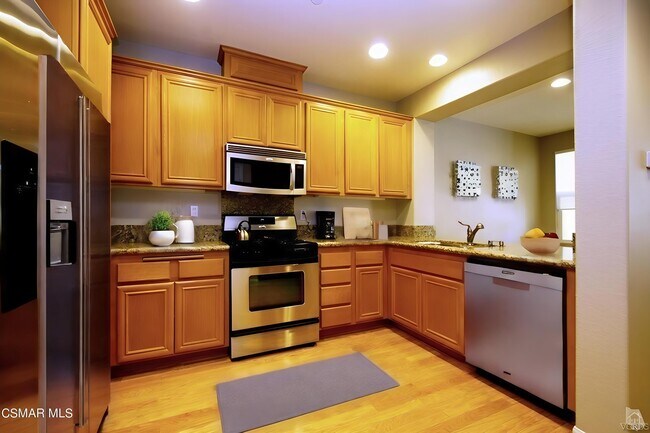 Building Photo - 174 Via Katrina