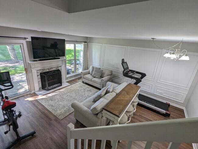 Building Photo - 28 Arbordale Ct