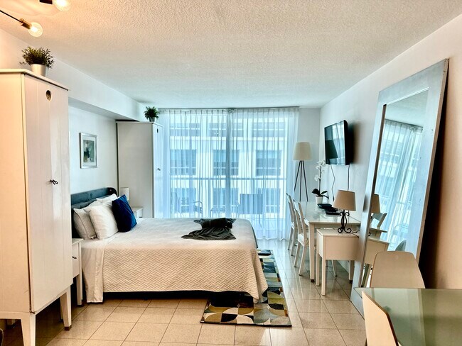 Foto del edificio - 1200 Brickell Bay Dr