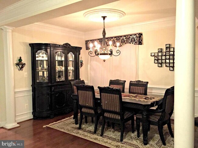 Foto del edificio - 41815 Bristow Manor Dr