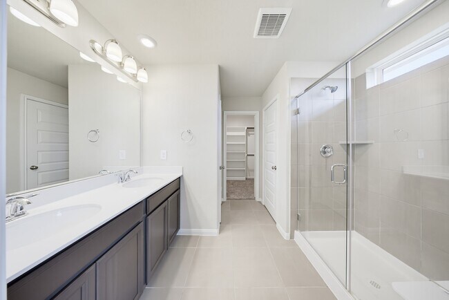 Foto del edificio - 18560 Meadow Point Ln