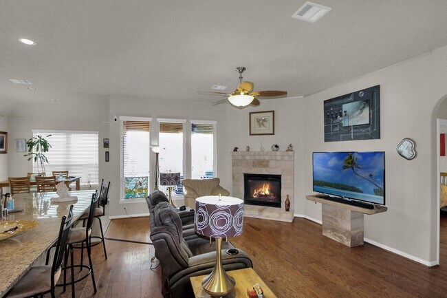 Building Photo - 3826 Pantano Ct