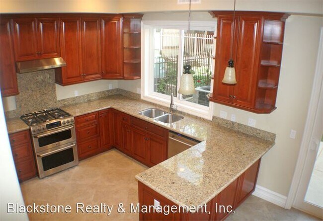 Building Photo - 3 br, 4 bath House - 23287 Lake Manor Dr.