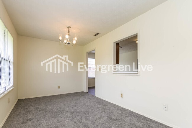 Building Photo - 8688 Deer Hollow Dr